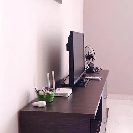 Sea View For 10 People شقة