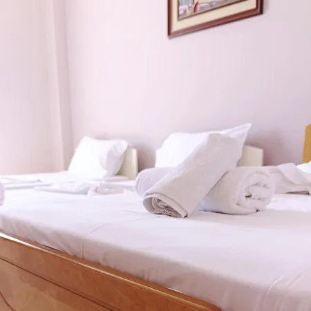 Sea View For 10 People * Sarandë